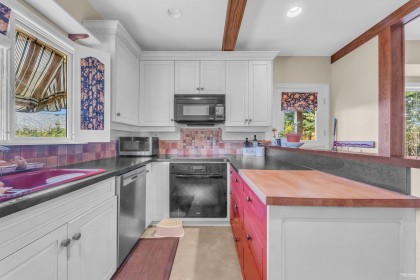 Photo 8 at 1529 Western Crescent, University VW, Vancouver West