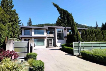 Photo 1 at 3771 Southridge Avenue, Bayridge, West Vancouver