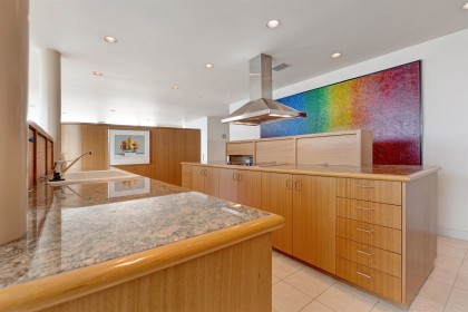 Photo 11 at 1600 - 1919 Beach Avenue, West End VW, Vancouver West