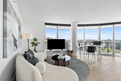 Photo 3 at 2717 - 89 Nelson Street, Yaletown, Vancouver West