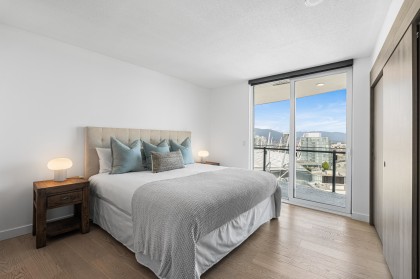 Photo 14 at 2717 - 89 Nelson Street, Yaletown, Vancouver West