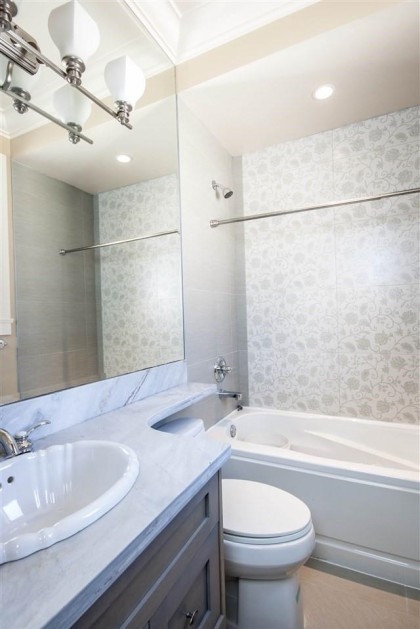 Photo 14 at 1419 W 59th Avenue, South Granville, Vancouver West