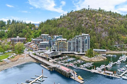 Photo 1 at 402 - 6699 Nelson Avenue, Horseshoe Bay WV, West Vancouver