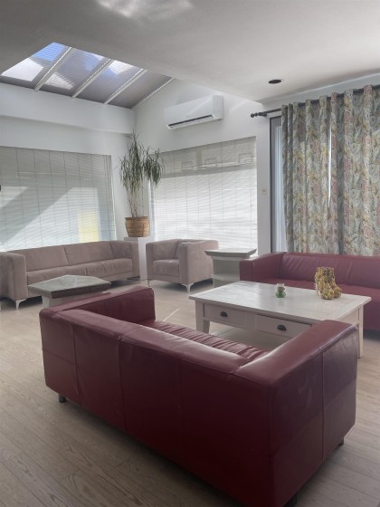 Photo 1 at 757 W 52nd Avenue, South Cambie, Vancouver West