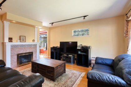 Photo 5 at 3136 W 11th Avenue, Kitsilano, Vancouver West