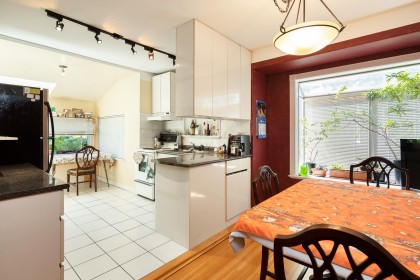 Photo 8 at 3136 W 11th Avenue, Kitsilano, Vancouver West