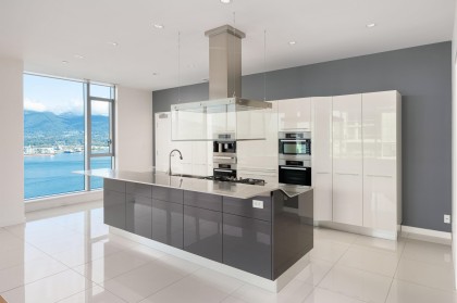 Photo 9 at 2601 - 277 Thurlow Street, Coal Harbour, Vancouver West