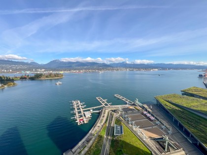 Photo 8 at 2601 - 277 Thurlow Street, Coal Harbour, Vancouver West