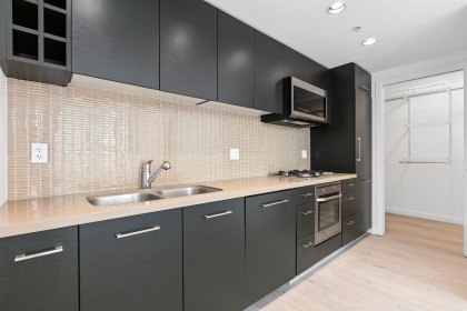 Photo 9 at 1601 - 833 Homer Street, Downtown VW, Vancouver West