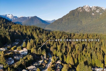 Photo 4 at 478 Craigmohr Drive, Glenmore, West Vancouver