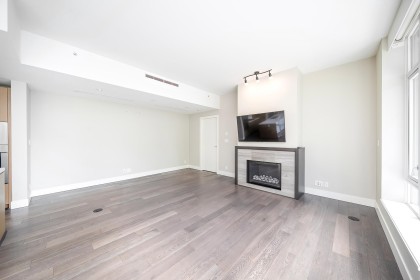 Photo 16 at 102 - 908 Keith Road, Park Royal, West Vancouver
