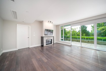 Photo 14 at 102 - 908 Keith Road, Park Royal, West Vancouver