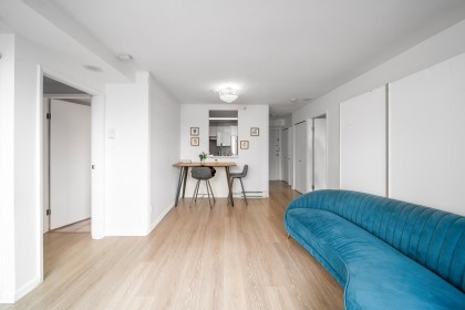 Photo 4 at 1604 - 811 Helmcken Street, Downtown VW, Vancouver West