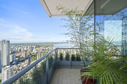 Photo 4 at 5704 - 1128 W Georgia Street, West End VW, Vancouver West