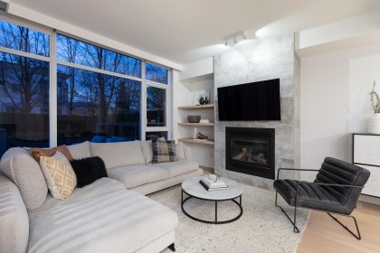 Photo 2 at TH23 - 1281 W Cordova Street, Coal Harbour, Vancouver West