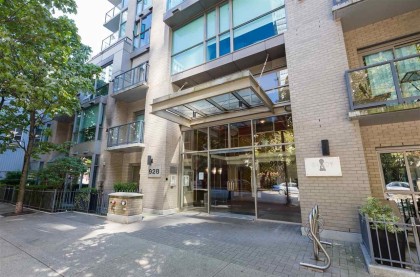 Photo 3 at 1203 - 928 Richards Street, Yaletown, Vancouver West