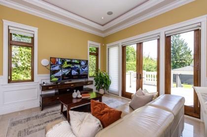 Photo 8 at 3928 W 34th Avenue, Dunbar, Vancouver West