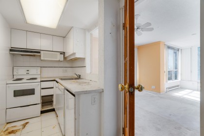 Photo 12 at 604 - 1500 Howe Street, Yaletown, Vancouver West