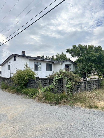 Photo 3 at 7830 Yukon Street, Marpole, Vancouver West