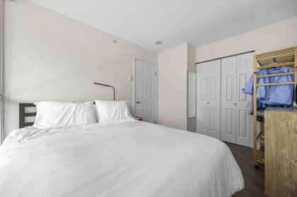 Photo 12 at 1601 - 1420 W Georgia Street, West End VW, Vancouver West