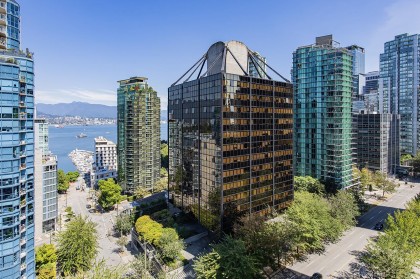 Photo 18 at 1601 - 1420 W Georgia Street, West End VW, Vancouver West