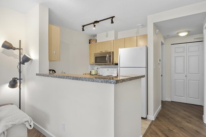 Photo 8 at 1601 - 1420 W Georgia Street, West End VW, Vancouver West