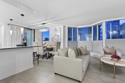 Photo 1 at 301 - 789 Jervis Street, West End VW, Vancouver West