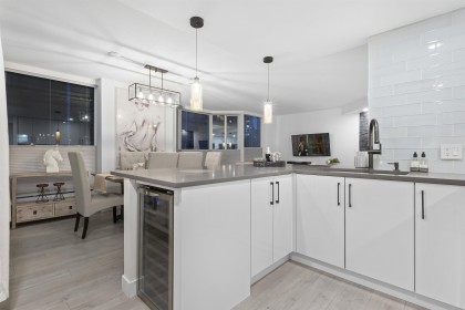 Photo 11 at 301 - 789 Jervis Street, West End VW, Vancouver West