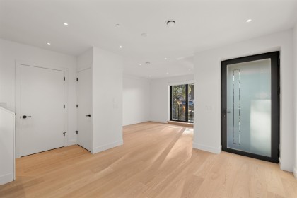 Photo 5 at 595 W 29th Avenue, Cambie, Vancouver West