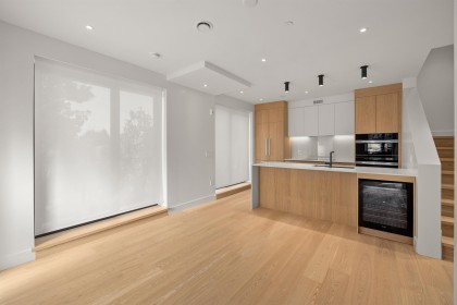 Photo 10 at 595 W 29th Avenue, Cambie, Vancouver West