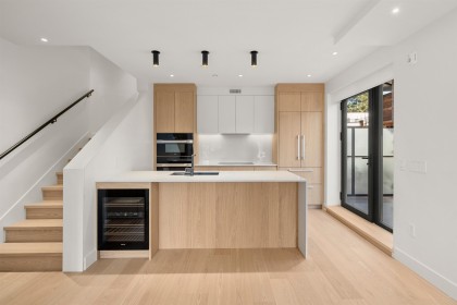 Photo 13 at 585 W 29th Avenue, Cambie, Vancouver West