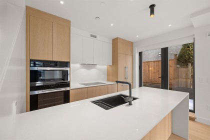 Photo 16 at 585 W 29th Avenue, Cambie, Vancouver West