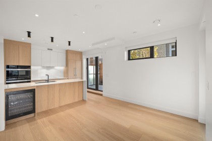 Photo 12 at 585 W 29th Avenue, Cambie, Vancouver West