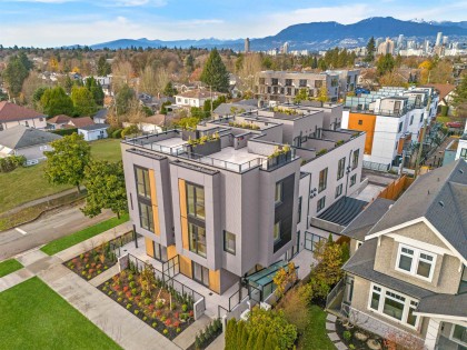 Photo 1 at 585 W 29th Avenue, Cambie, Vancouver West