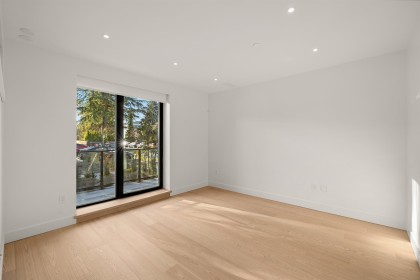 Photo 9 at 585 W 29th Avenue, Cambie, Vancouver West