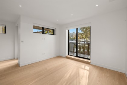 Photo 10 at 585 W 29th Avenue, Cambie, Vancouver West