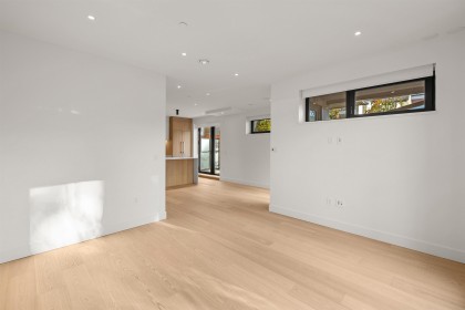 Photo 11 at 585 W 29th Avenue, Cambie, Vancouver West