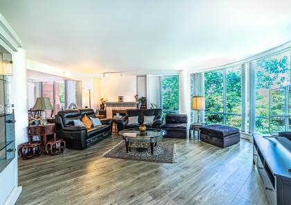 Photo 15 at 212 - 688 Fairchild Road, Oakridge VW, Vancouver West