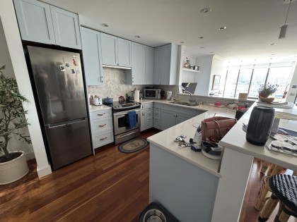 Photo 4 at 21 - 1201 Lamey\'s Mill Road, False Creek, Vancouver West