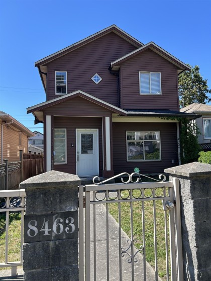 Photo 2 at 8463 Oak Street, Marpole, Vancouver West