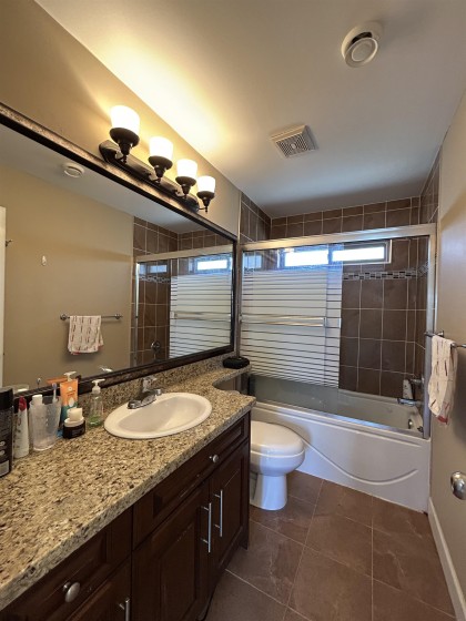 Photo 12 at 8463 Oak Street, Marpole, Vancouver West