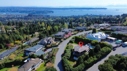 Photo 2 at 1109 Hillside Road, British Properties, West Vancouver