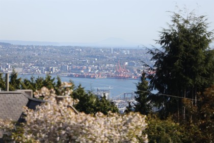 Photo 3 at 1109 Hillside Road, British Properties, West Vancouver