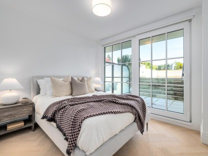 Photo 12 at 203 - 2096 W 47th Avenue, Kerrisdale, Vancouver West