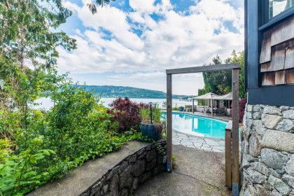 Photo 17 at 4541 Stonehaven Avenue, Deep Cove, North Vancouver