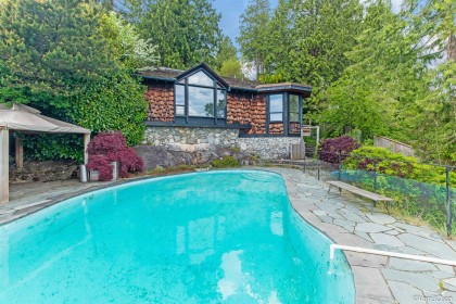 Photo 26 at 4541 Stonehaven Avenue, Deep Cove, North Vancouver