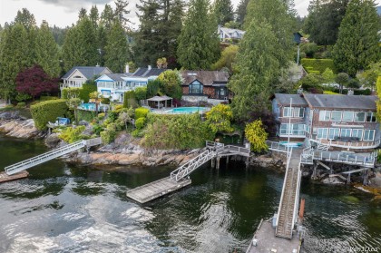 Photo 3 at 4541 Stonehaven Avenue, Deep Cove, North Vancouver