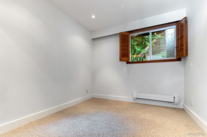 Photo 8 at 4541 Stonehaven Avenue, Deep Cove, North Vancouver