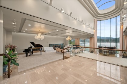 Photo 11 at 828 Beachview Drive, Dollarton, North Vancouver