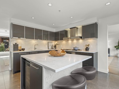 Photo 12 at 215 - 1961 Collingwood Street, Kitsilano, Vancouver West